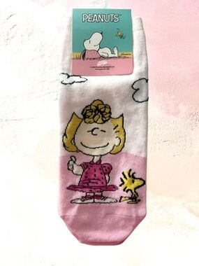 🆕2 PAIRS PEANUTS WHITE & PINK SALLY BROWN, WOODSTOCK & SNOOPY  NO-SHOW SOCKS